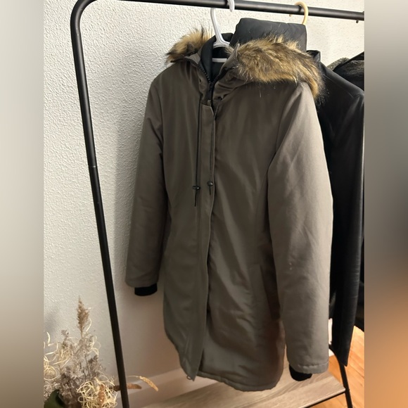 Bluenotes winter jacket - used, good condition, size small. - Picture 1 of 2